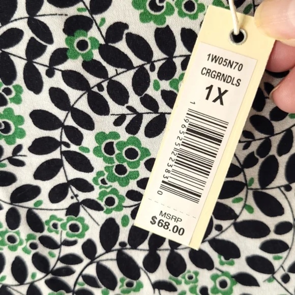 Max Studio Botanical Pattern Flutter Sleeve Top - Picture 4 of 7